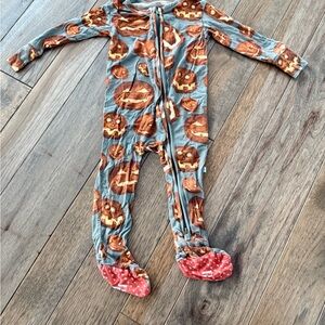 Posh Peanut Jack O' Lanterns footie